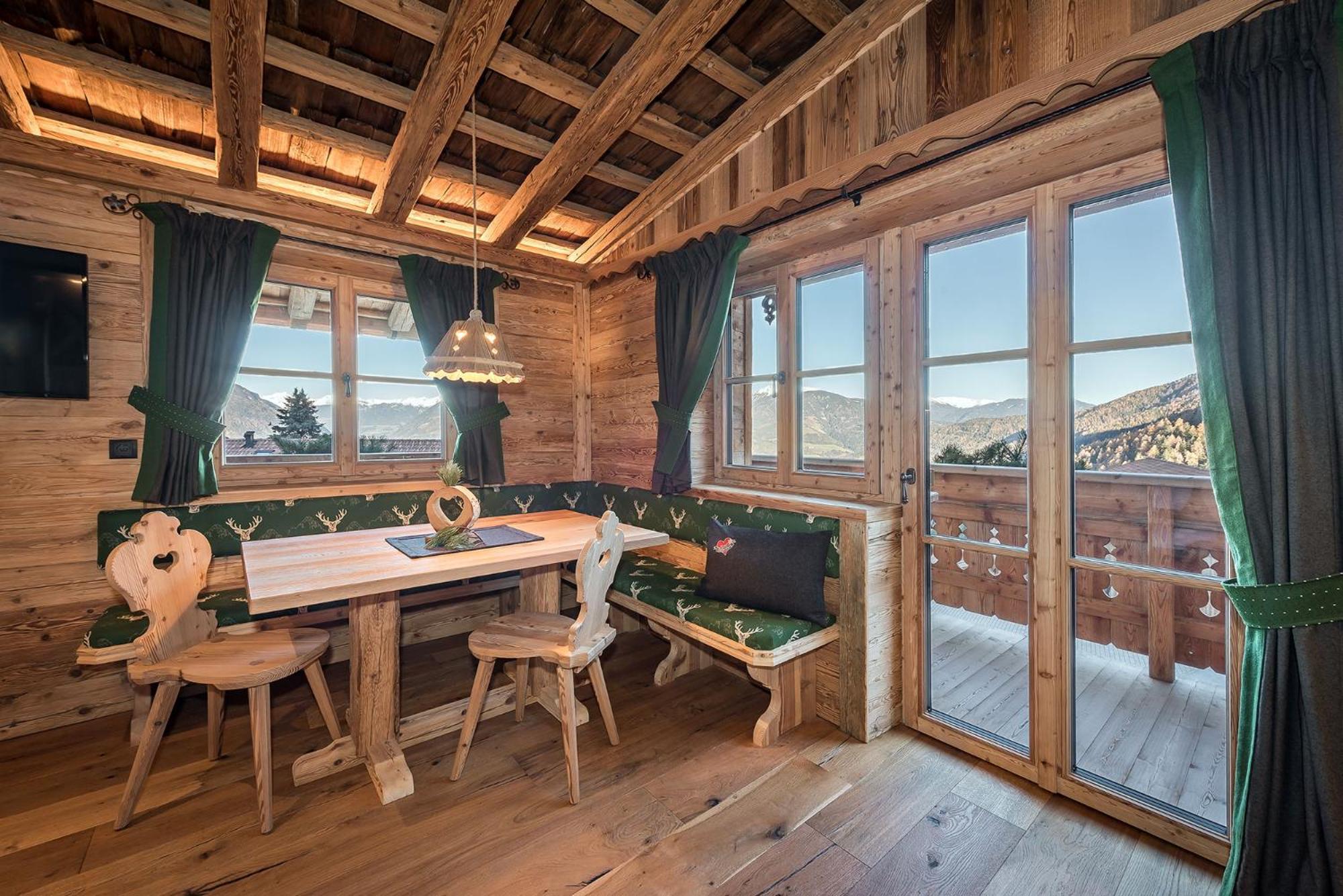 Chalets Almdorf Haidenberg Brunico Quarto foto