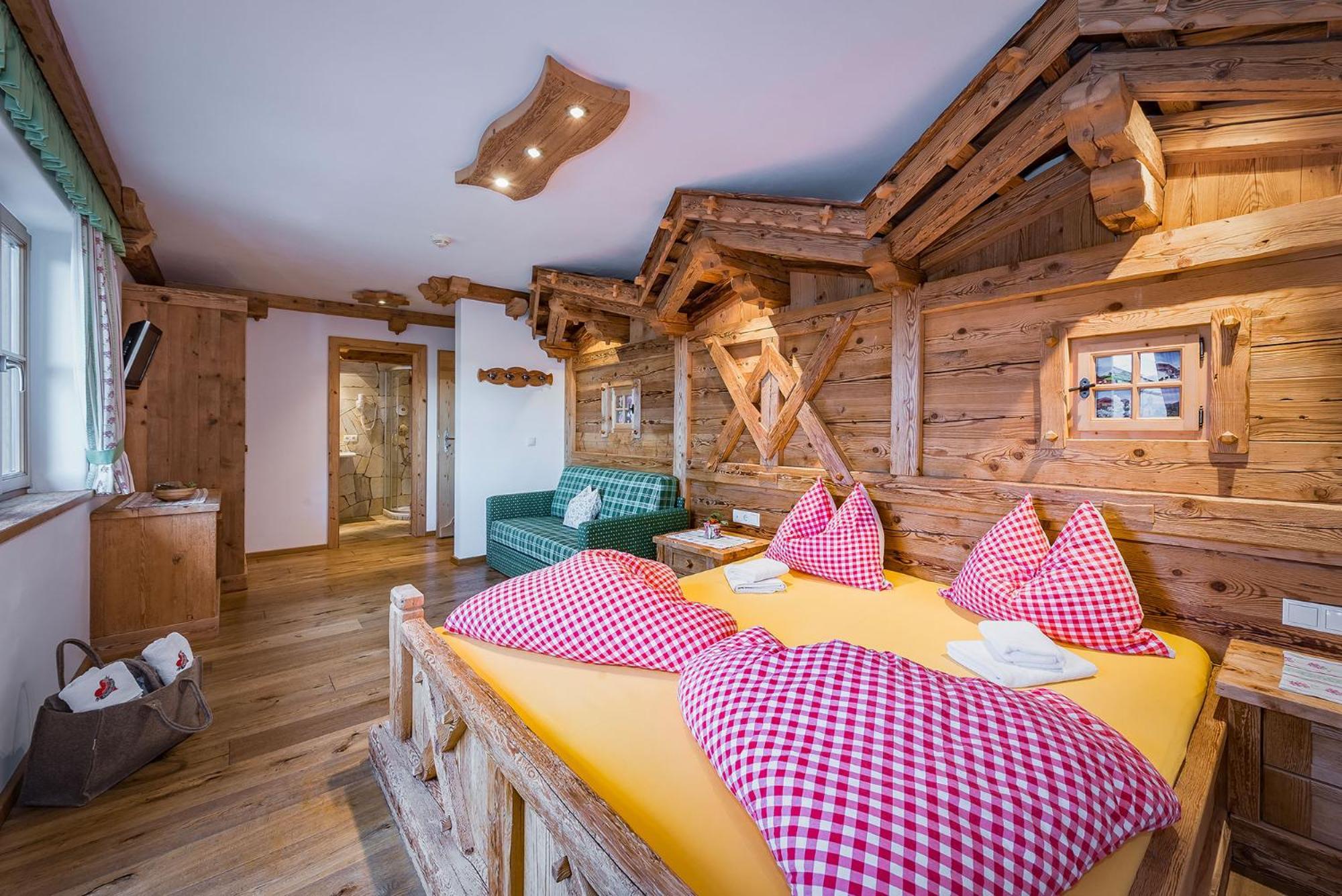 Chalets Almdorf Haidenberg Brunico Quarto foto